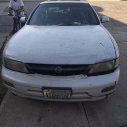 1998 Nissan Maxima