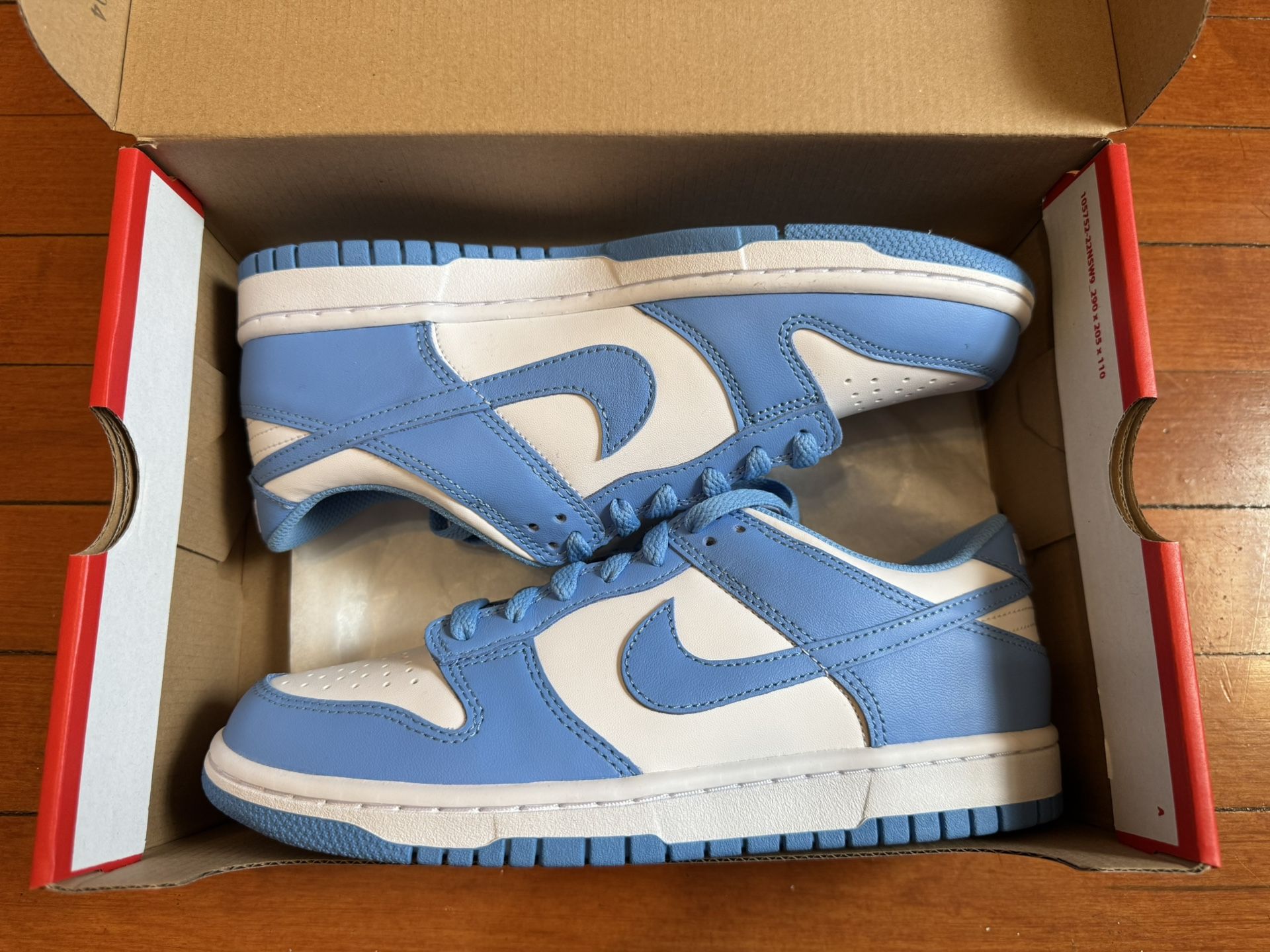 Nike Dunk Low UNC size 7y New
