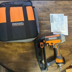 Ridgid 16 Gauge 2 1/2 In Straight Finisher 