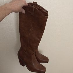 Brown boots size 6.5 NEW
