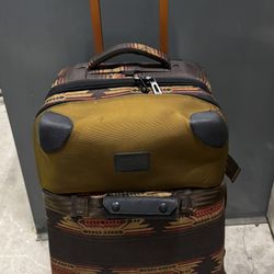 Burton Wheelie Flight Deck 40L travel bag.