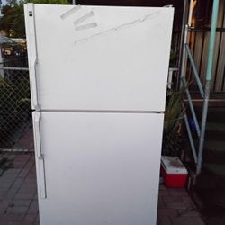 Hay I Am Asking $50.00 For The Freezer Okay 