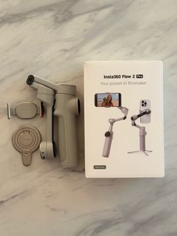 Insta360 Flow 2 Pro with Magsafe Attachment