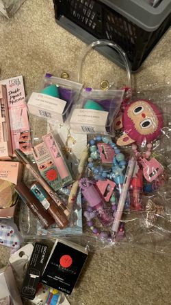 Make up bundle
