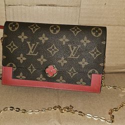 LV Chain Wallet