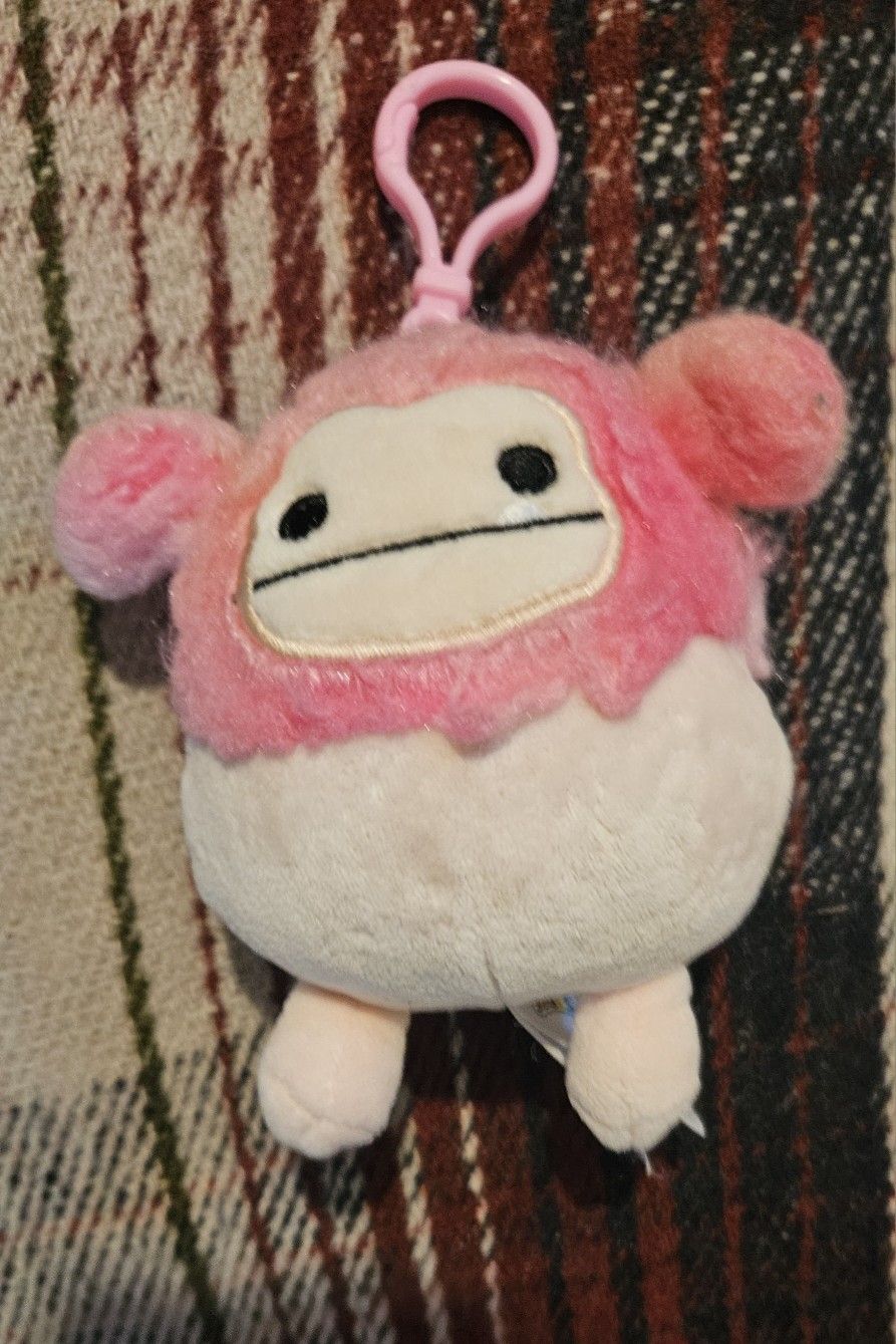 SQUISHMALLOW CAPARINNE BIGFOOT PINK TIE DYE MINI PLUSH BACKPACK/ KEYCHAIN CLIP