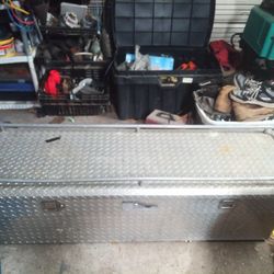 Truck Bed Tool Box