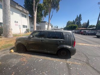 Scion xb 2008