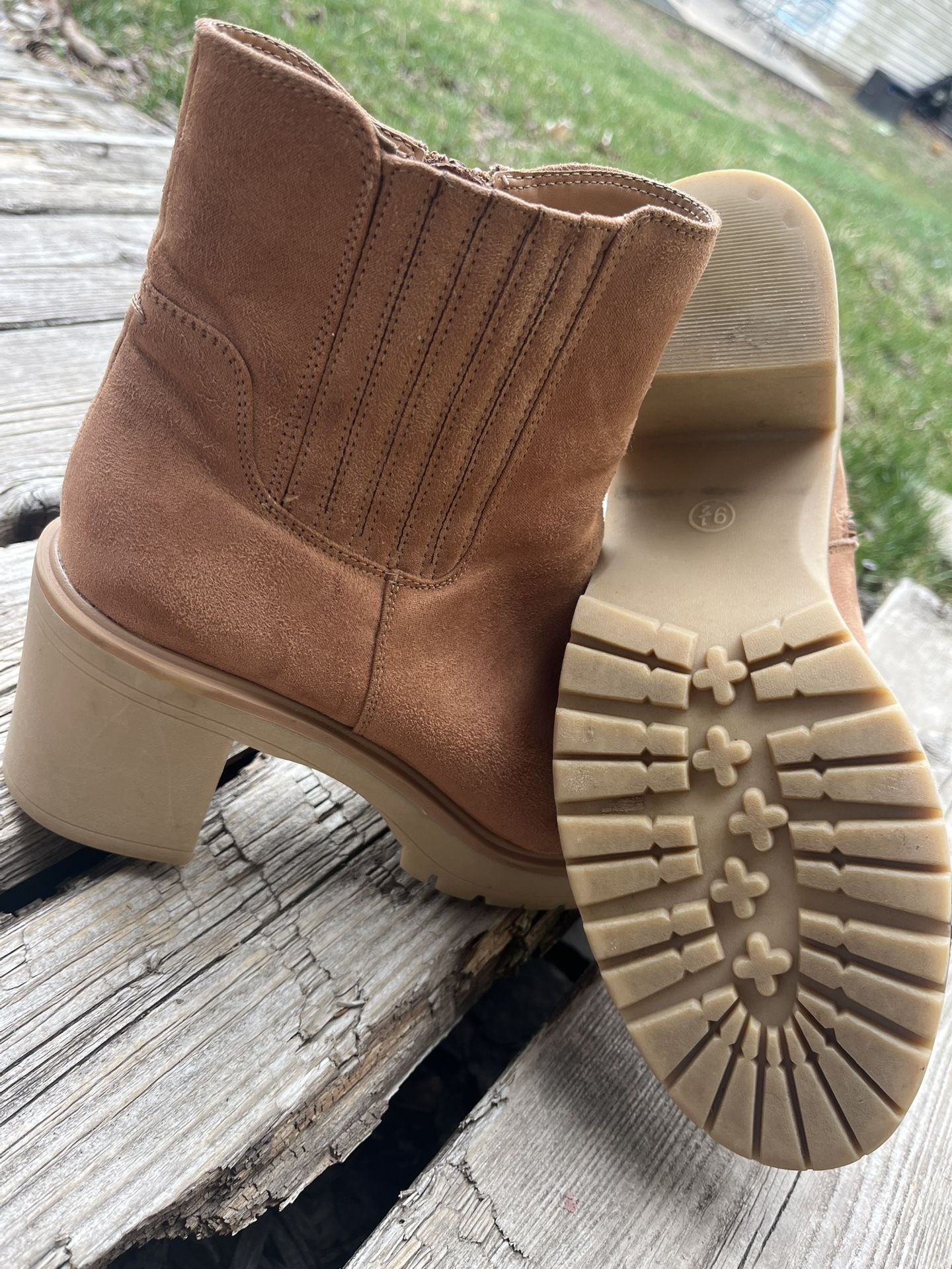 Women’s Boots