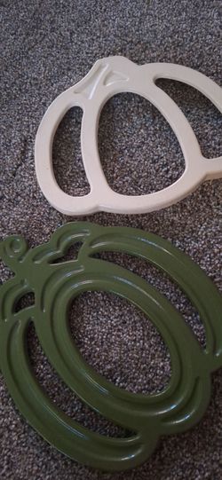 Hot plate holders