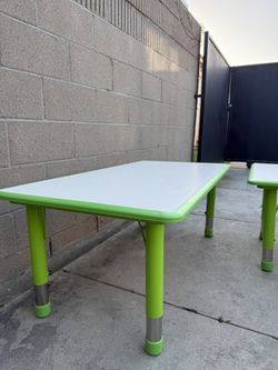 Children’s Table & Chairs Set