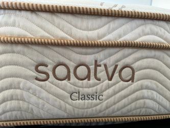 Saatva, Saatva Classic Mattress, Luxury Firm, 11.5", Full, Like New, only used for a few months
