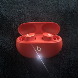 Beats Studio Buds