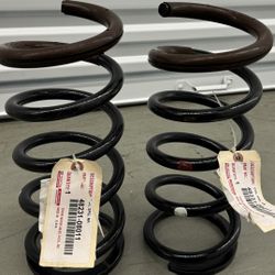 Genuine OEM Toyota 48(contact info removed)1 Rear Coil Spring 2011-2014 Sienna