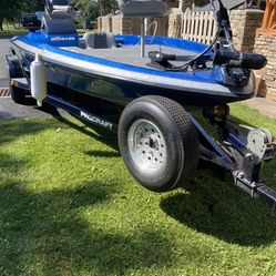 Bass Boat