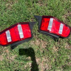 2010-2012 Ford Mustang taillights 