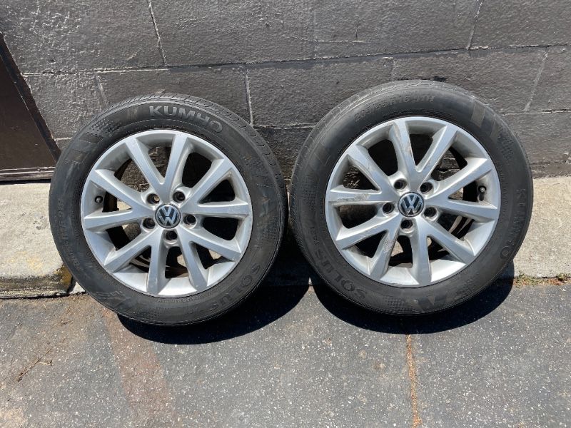 Two Volkswagen jetta 16 inch stock wheels 5 on 112mm $60 each -T04001