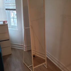 MOVING TODAY. "FREE & DISCOUNTED FURNITURE ITEMS-Desk, Chest Drawer, Mirror Stand, Fans, Room Divider & MORE