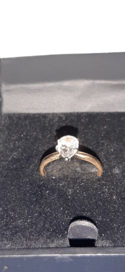 1 ct Pear-shaped Diamond Ring Thumbnail
