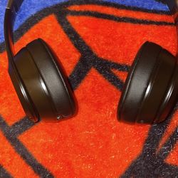 Beats Solo 4