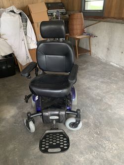 Electric wheel chair