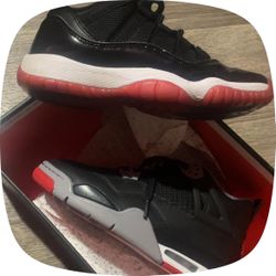 Jordan 4s size 4.5
