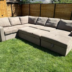Three Piece Sleeper Sectional w/Trundle and Storage Chaise