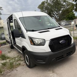 2020 Ford Transit Medium Roof