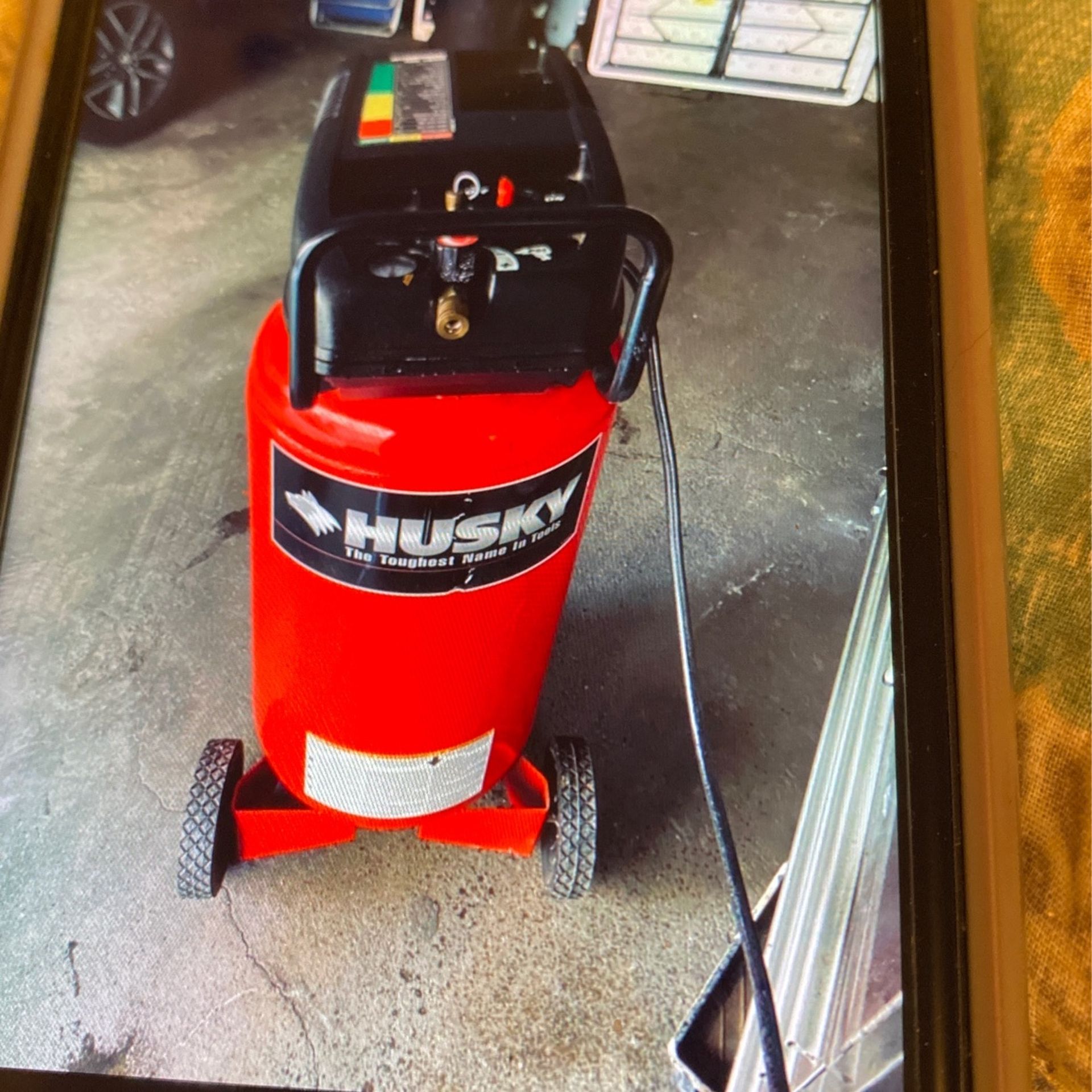 Husky Air Compressor 26 Gallon 150psi Like New