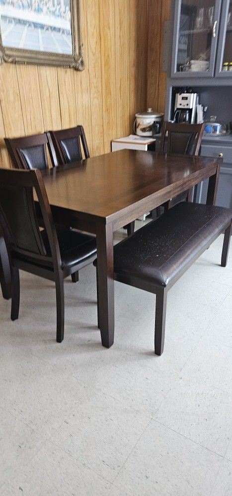 Wooden Kitchen/Dining Set