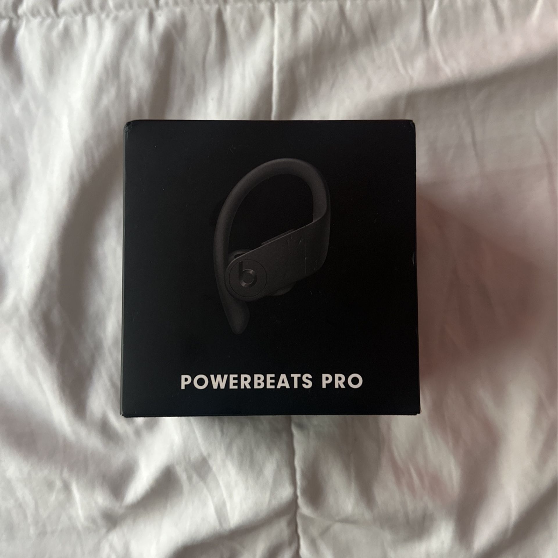 Black Powerbeats Pro