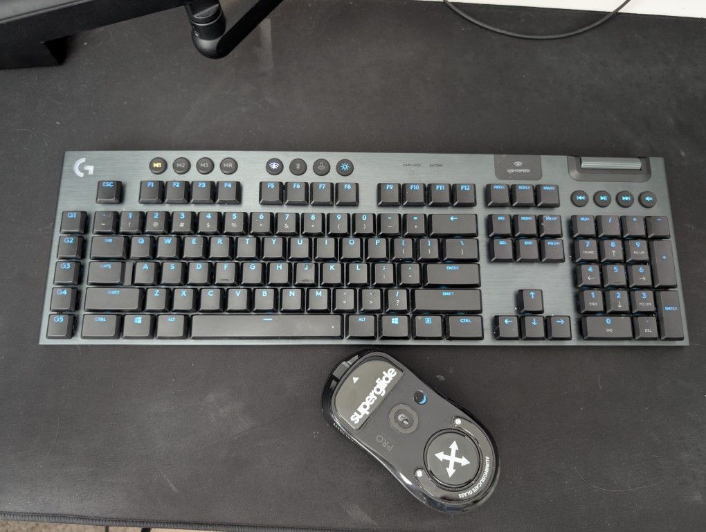 Logitech G915 wireless keyboard & SUPERLIGHT Mouse w/glass skates
