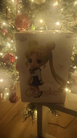 Sailor Moon Figurine