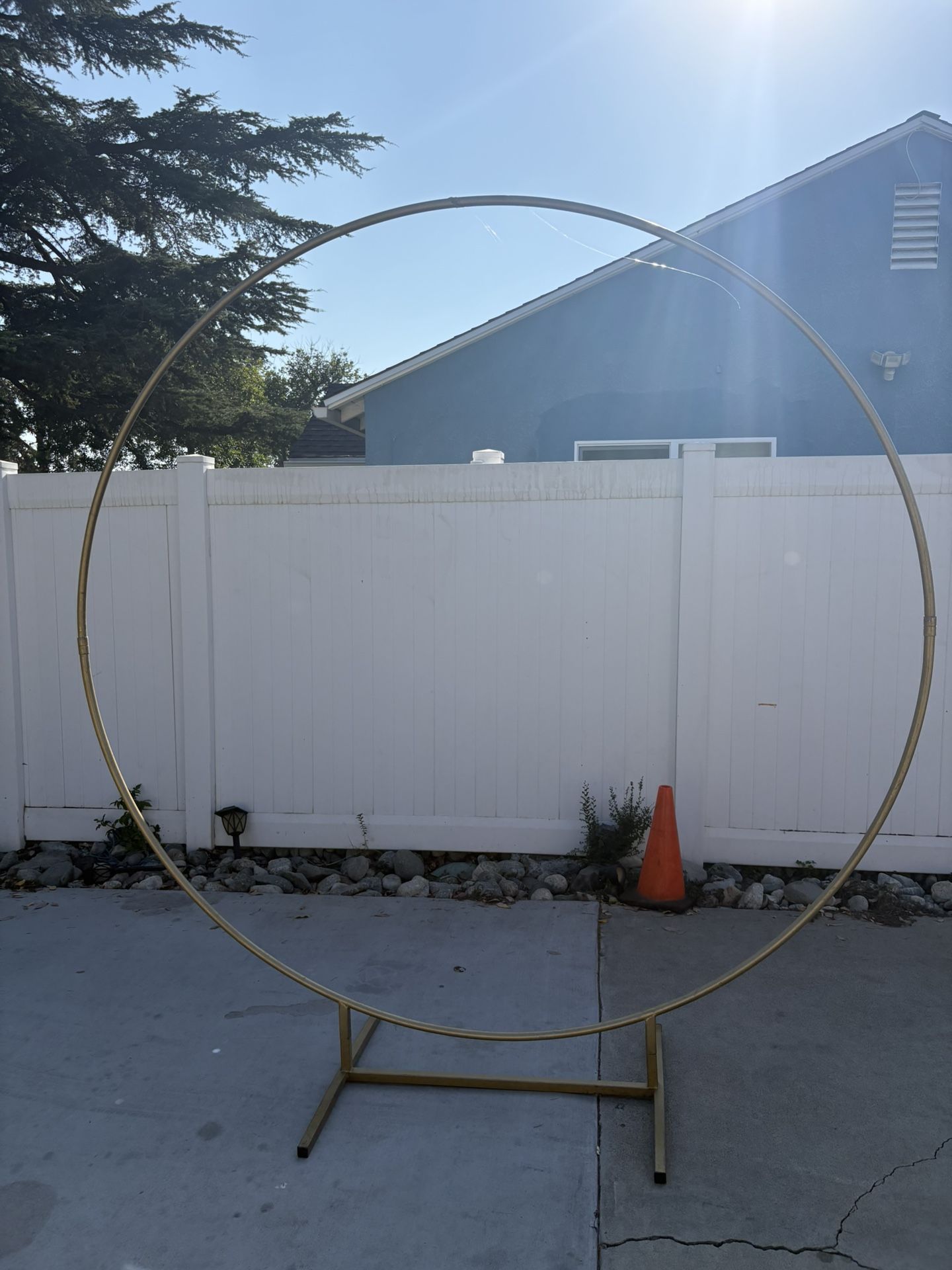 7 Ft Circle Metal Backdrop