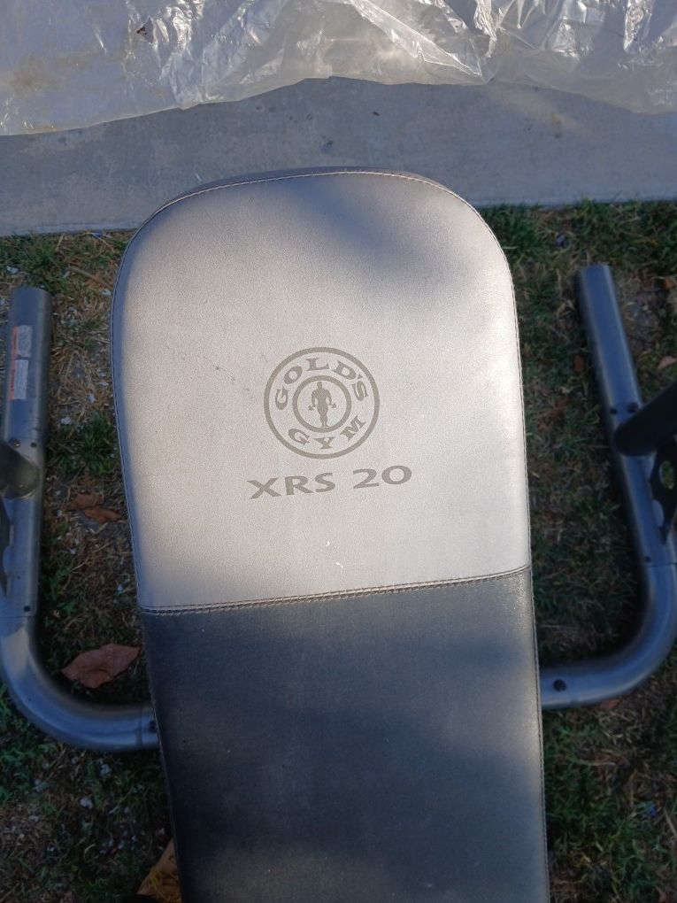 Golds Gym XRS 20 Workout Bench