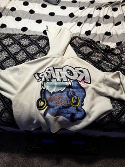 manhattan Graphic Pullover Hoodie