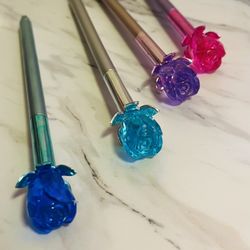 Rose pens 