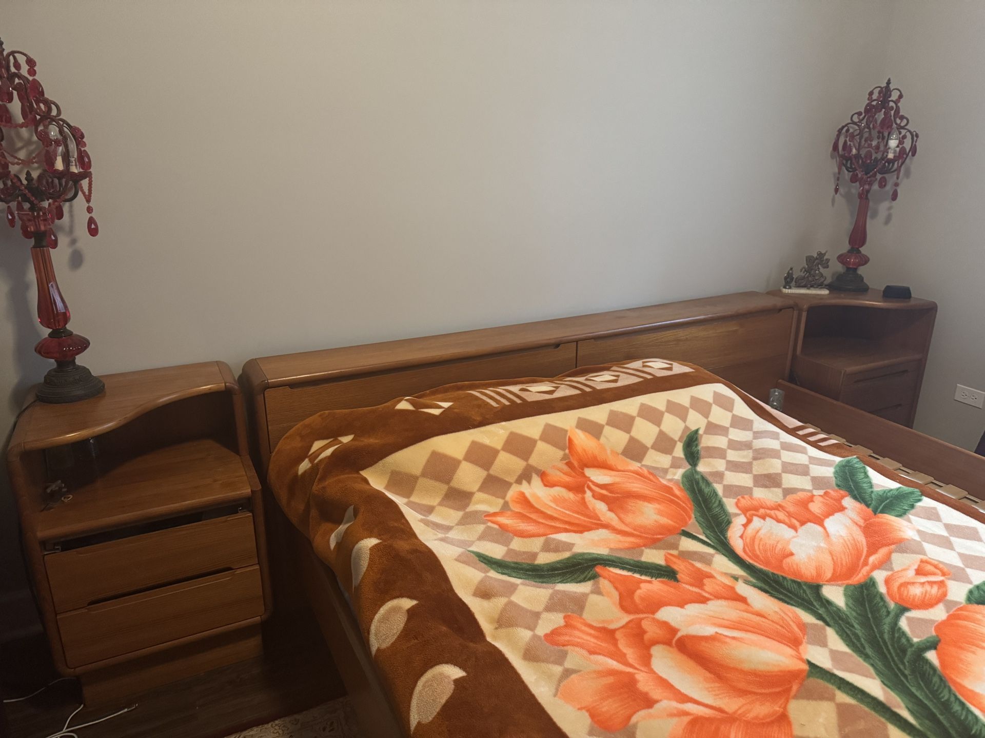 King Bed Norwegian Wood