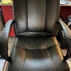 Swivel Leather Chair 