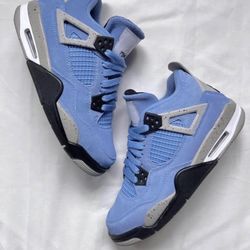 Jordan 4 University Blue