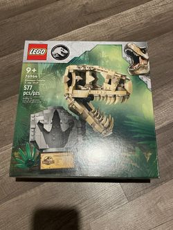 Lego T-Rex skull and Foot Print