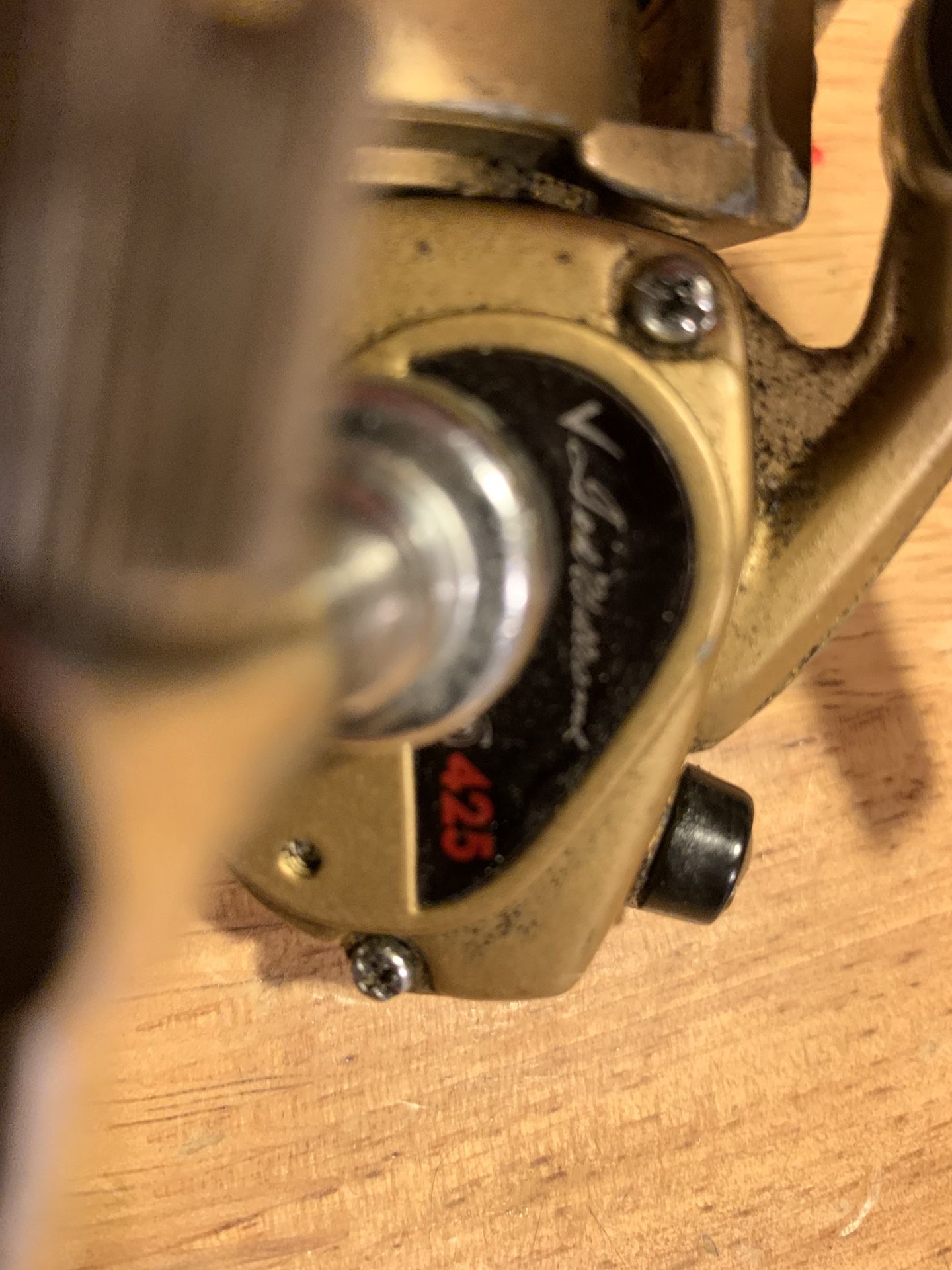 Vintage Ted Williams spinning reel. Working not bad condition 