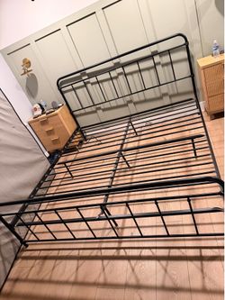 King bed frame
