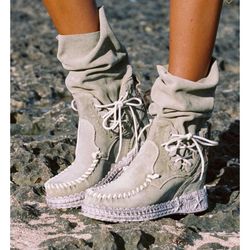 El Vaquero Wedge Moccasin Boots - 36 (5.5-6)