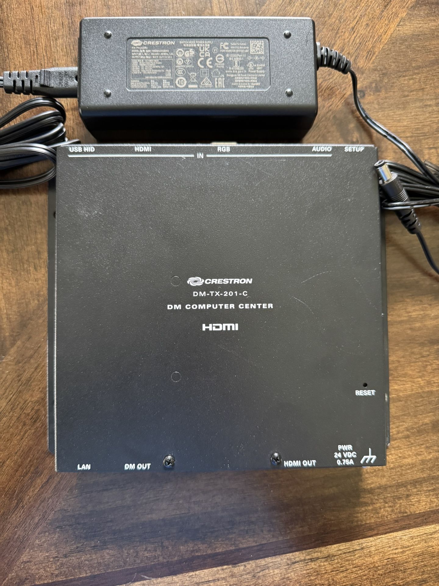 Crestron Digital Media 8G+ Transmitter 201