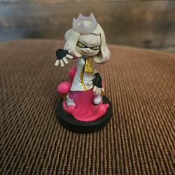 Pearl Amiibo