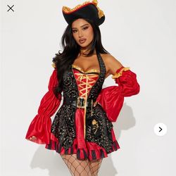 HALLOWEEN COSTUME 