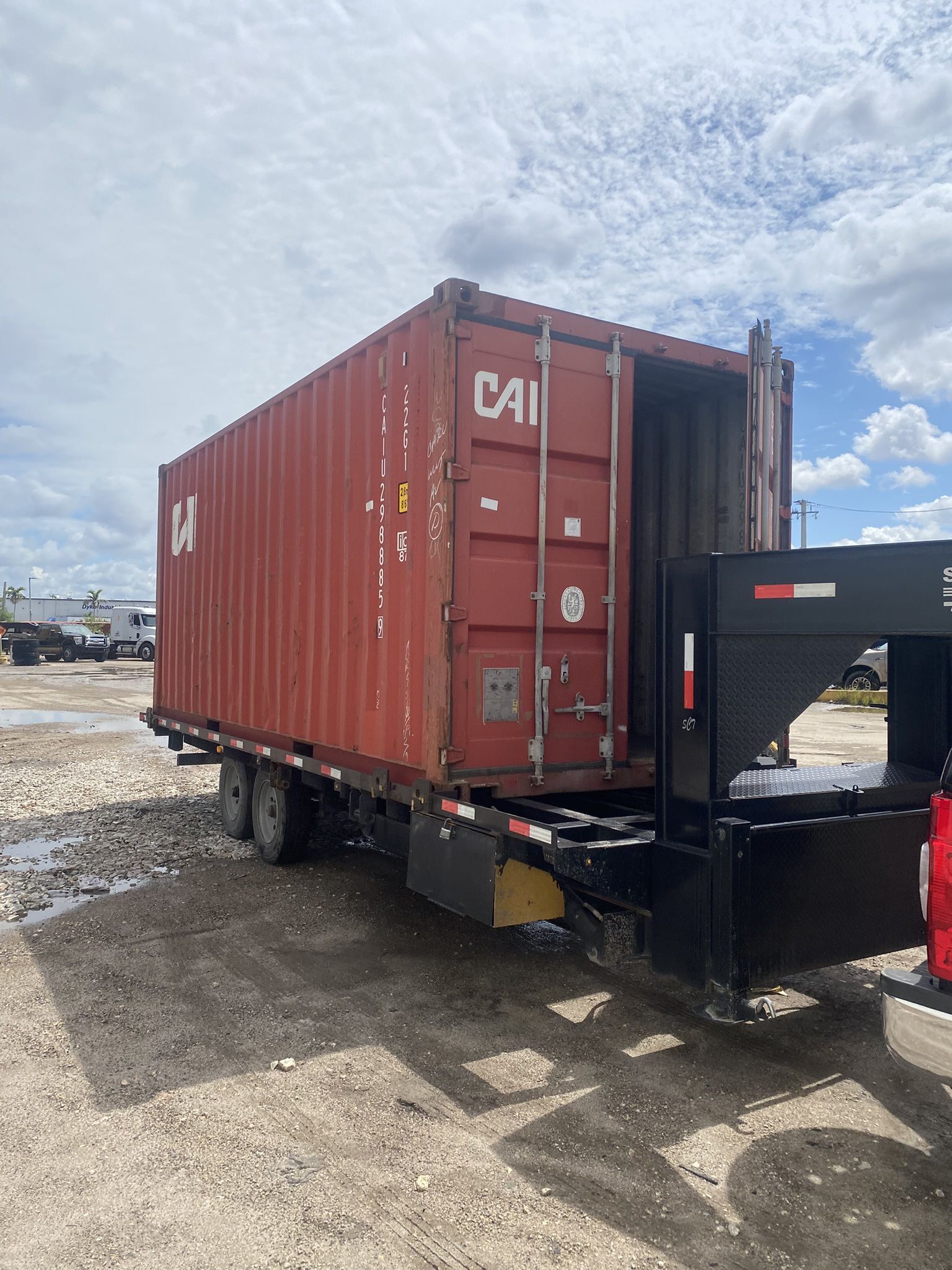 STORAGE CONTAINERS/ CONTENEDORES
