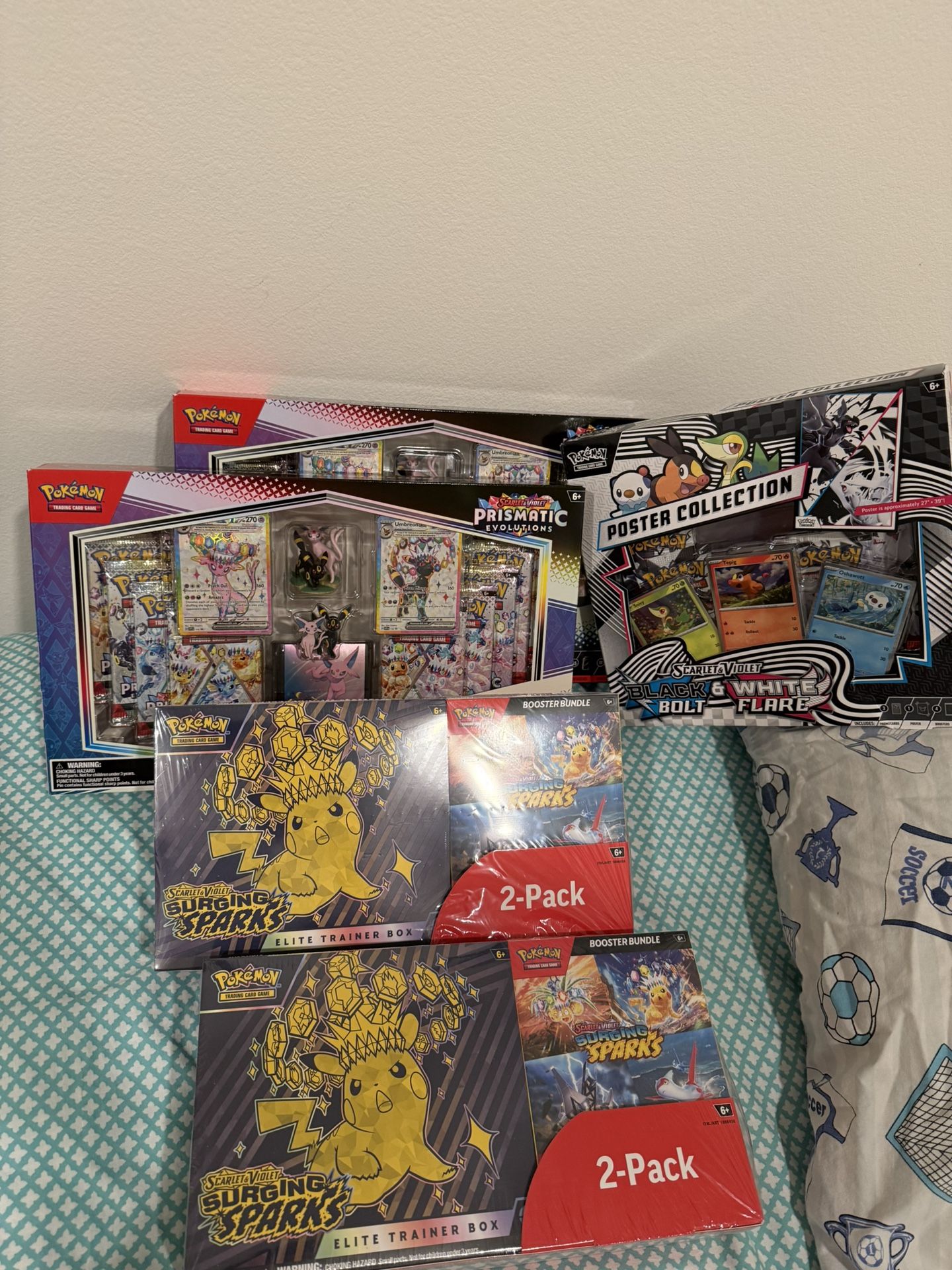 Pokemon Prismatic Premium Figure Surging Sparks ETB