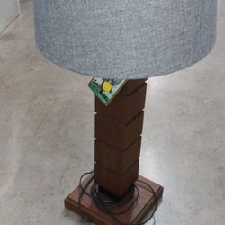 Vintage Retro Style Wooden Base Lamp- Cool Design L@@K!